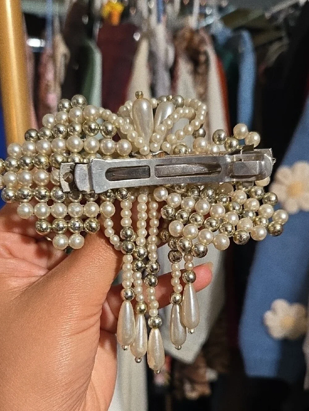 VINTAGE HAIR BEADED CLIP